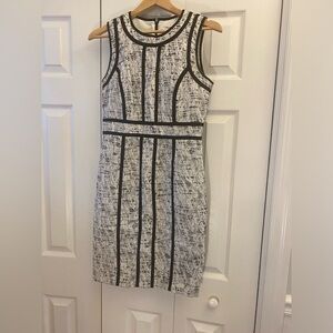 Calvin Klein Elegant Black and White Sleeveless Dress